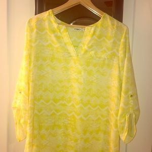 Light & breezy yellow/green blouse for the spring!